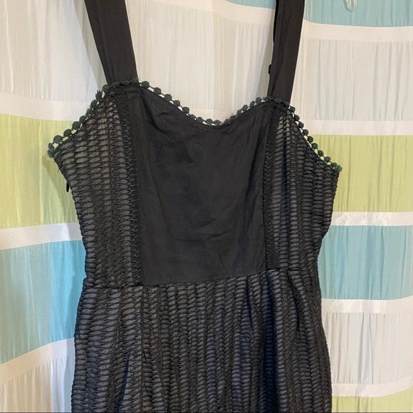 TCEC Baby Doll Black Textured Dress Sz Small - Picture 2 of 9